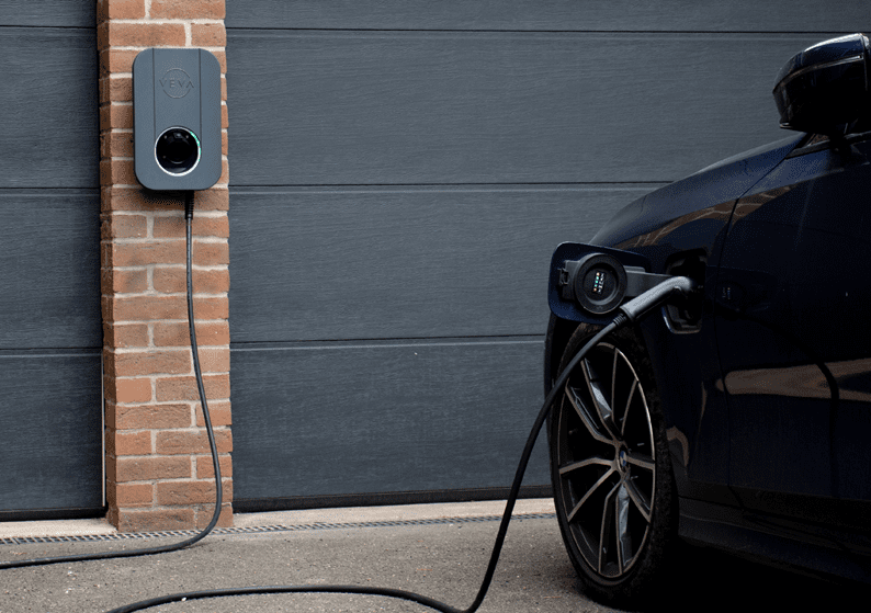 Can solar panels power EV chargers at home?
