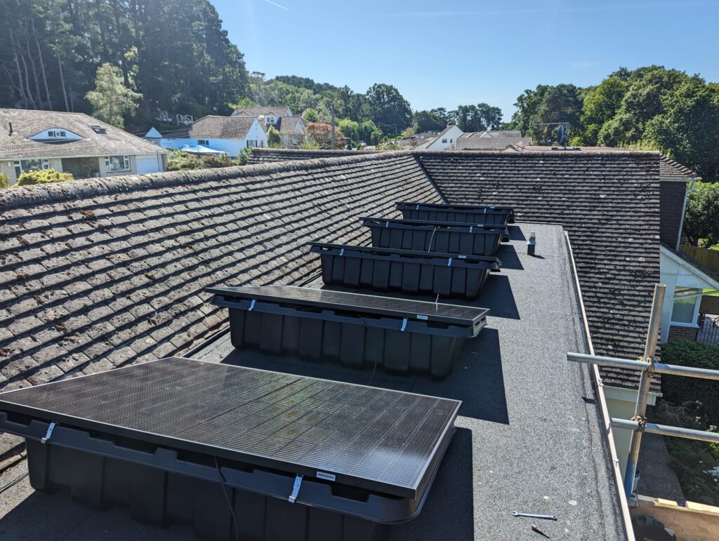 Solar Batteries UK: 5 Steps to Cut Energy Costs Effortlessly